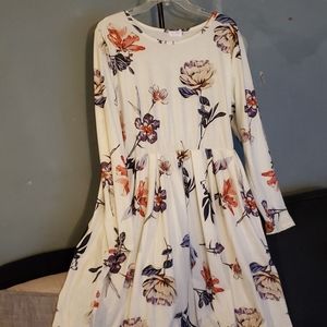 Long sleeve floral dress with pockets